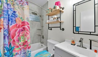 3045 Ala Napuaa Pl 710, Honolulu, HI 96818