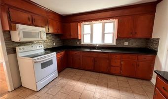 53 Pixlee Pl 2Nd Fl, Bridgeport, CT 06610