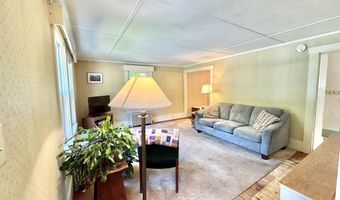 42 S Main St, Brookline, NH 03033