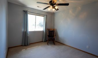 1211 10th Ave SE, Altoona, IA 50009
