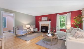 352 Log Cabin Rd, Arundel, ME 04046
