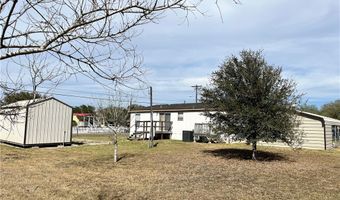 215 Elsie Ave, Agua Dulce, TX 78330