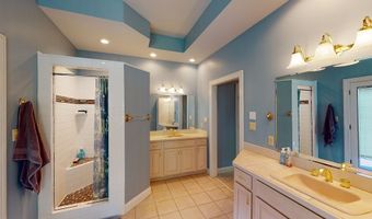 390 Branch Loop Rd, Big Sandy, TN 38221