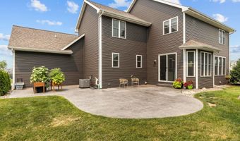 5644 N SUMMERLAND Dr, Appleton, WI 54913