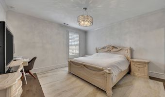 108 Grand Cres, Alpharetta, GA 30009