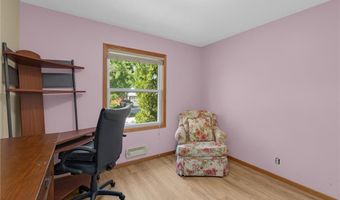 846 Jonathan Dr, Apple Valley, MN 55124