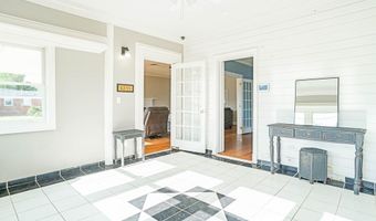 316 Fair St, Baxley, GA 31513
