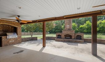 216 Meadowlands Dr, Brandon, MS 39047