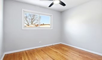 818 RUMPLE Ln, Addison, IL 60101