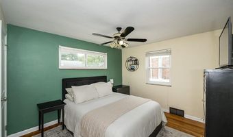 9327 Mackenzie Rd, Affton, MO 63123