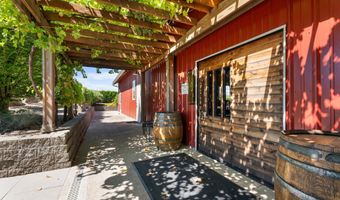 21338 OAK Ln, Aurora, OR 97002