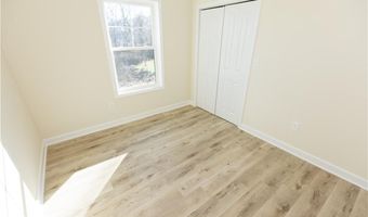 50 Rosemont Ave, Johnston, RI 02919