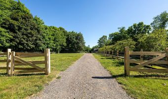 46 Crane Ln, Bethlehem, CT 06751