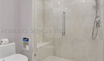 19900 E Country Club Dr Ts16, Aventura, FL 33180