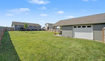 1636 25th Ave SW, Altoona, IA 50009