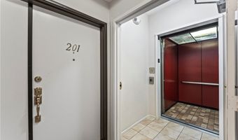 1935 Malcolm Ave 201, Los Angeles, CA 90025