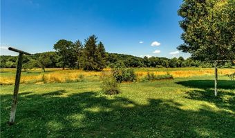 32650 Huntington Rd, Ashton, WV 25503