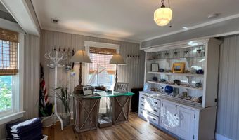 204 CORAL St, Beach Haven, NJ 08008