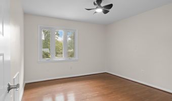 4100 DOWNING St, Annandale, VA 22003