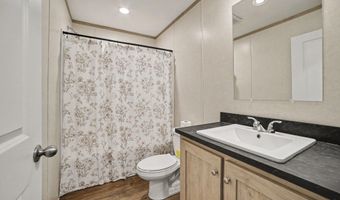 4390 W Seaman Rd, Alma, MI 48801