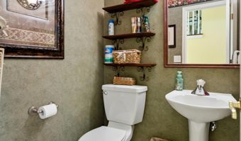 10 Dori Ln, Barnegat, NJ 08005