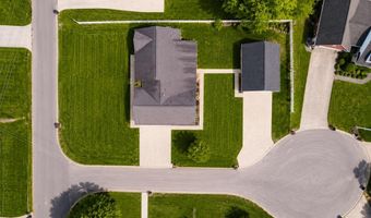372 Brookside Dr, Algood, TN 38506