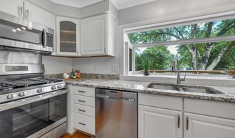 673 Lemonwood Dr, Ballwin, MO 63021