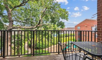 5909 QUANTRELL Ave 203, Alexandria, VA 22312