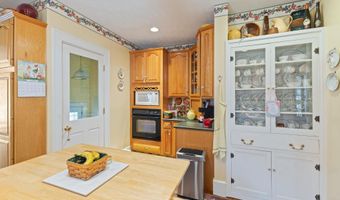 215 W Main St, Bloomfield, IN 47424