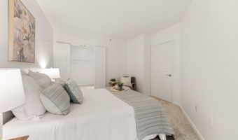3101 N HAMPTON Dr N 413, Alexandria, VA 22302