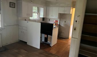 22 Guilette Pl, Amityville, NY 11701