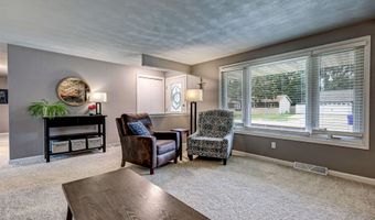 1002 S COVENANT Ln, Appleton, WI 54915