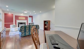 23 Pine Top Rd, Barrington, RI 02806