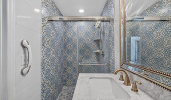 10 Frances Rd, Bayonne, NJ 07035