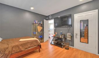 552 W 108th St, Los Angeles, CA 90044