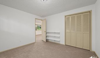 3818 Helvetia Dr, Anchorage, AK 99508