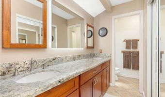 98-1421 Onikiniki Pl 5, Aiea, HI 96701