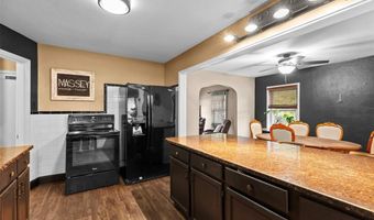 7258 Mackenzie Rd, Affton, MO 63123