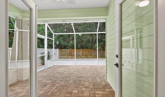 800 PARADISE Ln, Atlantic Beach, FL 32233