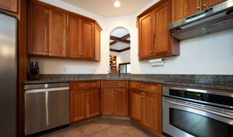 10671 Geist Ridge Ct, Fishers, IN 46040