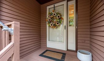 49 Pape Dr, Atlantic Highlands, NJ 07716