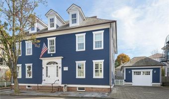 24 School St, Newport, RI 02840