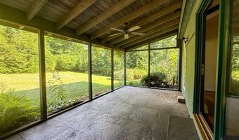 9 Meadow Brook Rd, Brookfield, CT 06804