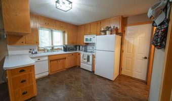 707 9th Ave, Ackley, IA 50601