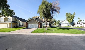 214 S RUSH Cir E, Chandler, AZ 85226