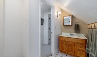 19801 OLMSTEAD Rd NE, Aurora, OR 97002
