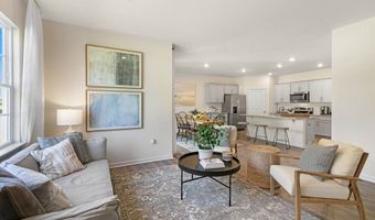 274 Maddox Dr, Aberdeen, NC 28315