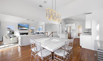 706 S BAY Ave, Beach Haven, NJ 08008
