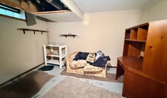 1015 S Lincoln St, Aberdeen, SD 57401