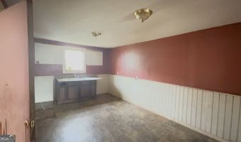 108 College, Barnesville, GA 30204